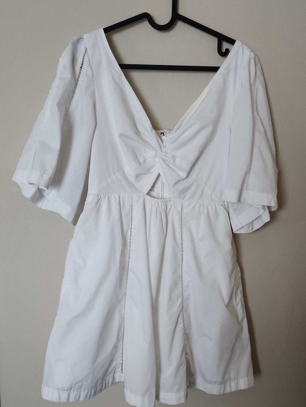 Abercrombie & Fitch White V-Back Knot-Front Mini Dress
